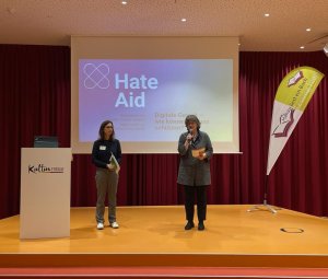 Bei der Veranstaltung von Hate Aid: Vortrag mit dem Thema 